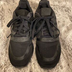 Adidas Boys Sneakers Size 6 Black Lace Up Athletic Shoes Very Good Condition